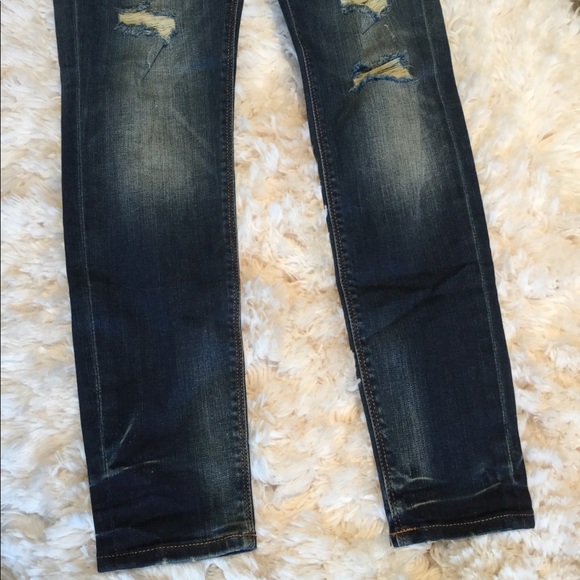 Express Mid Rise Stretch Distressed Jean - Picture 4 of 8